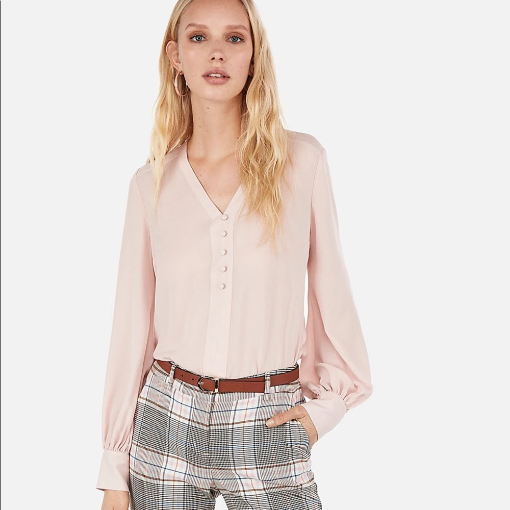 Express Blouse - Picture 2 of 7